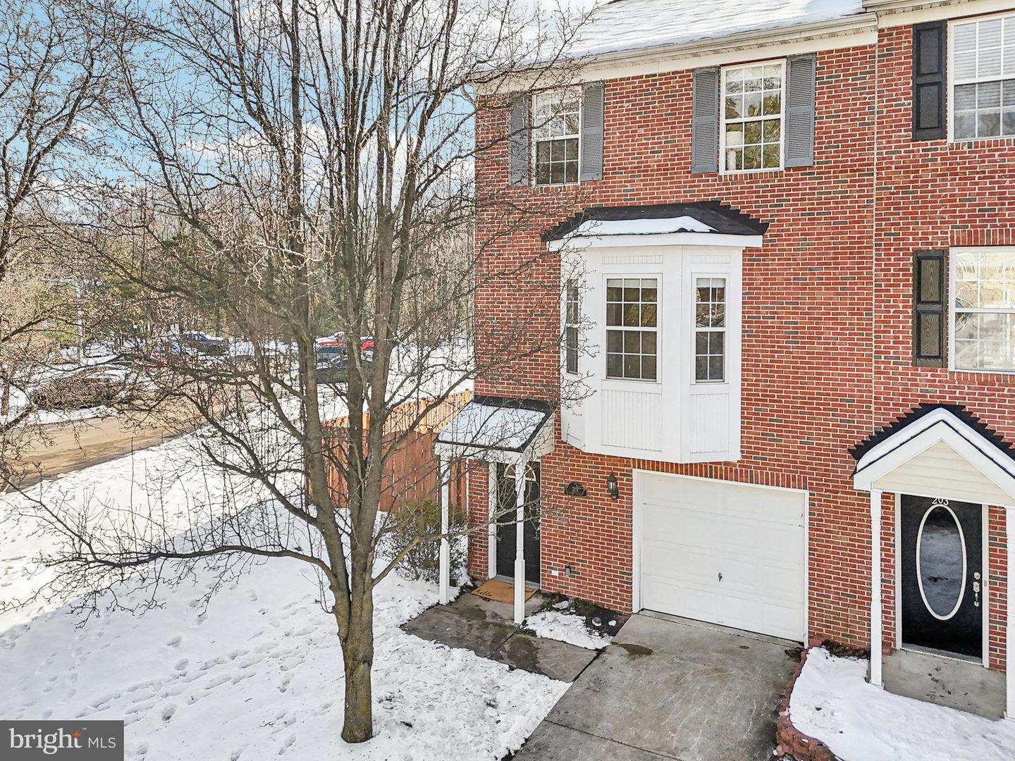 201 SHAW CT, FREDERICKSBURG, Virginia 22405, 2 Bedrooms Bedrooms, ,2 BathroomsBathrooms,Residential,For sale,201 SHAW CT,VAST2035272 MLS # VAST2035272