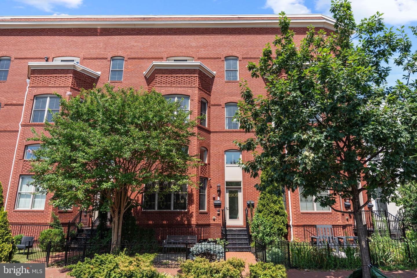 1906 VERMONT AVE NW #B, WASHINGTON, District Of Columbia 20001, 3 Bedrooms Bedrooms, ,2 BathroomsBathrooms,Residential,For sale,1906 VERMONT AVE NW #B,DCDC2174928 MLS # DCDC2174928