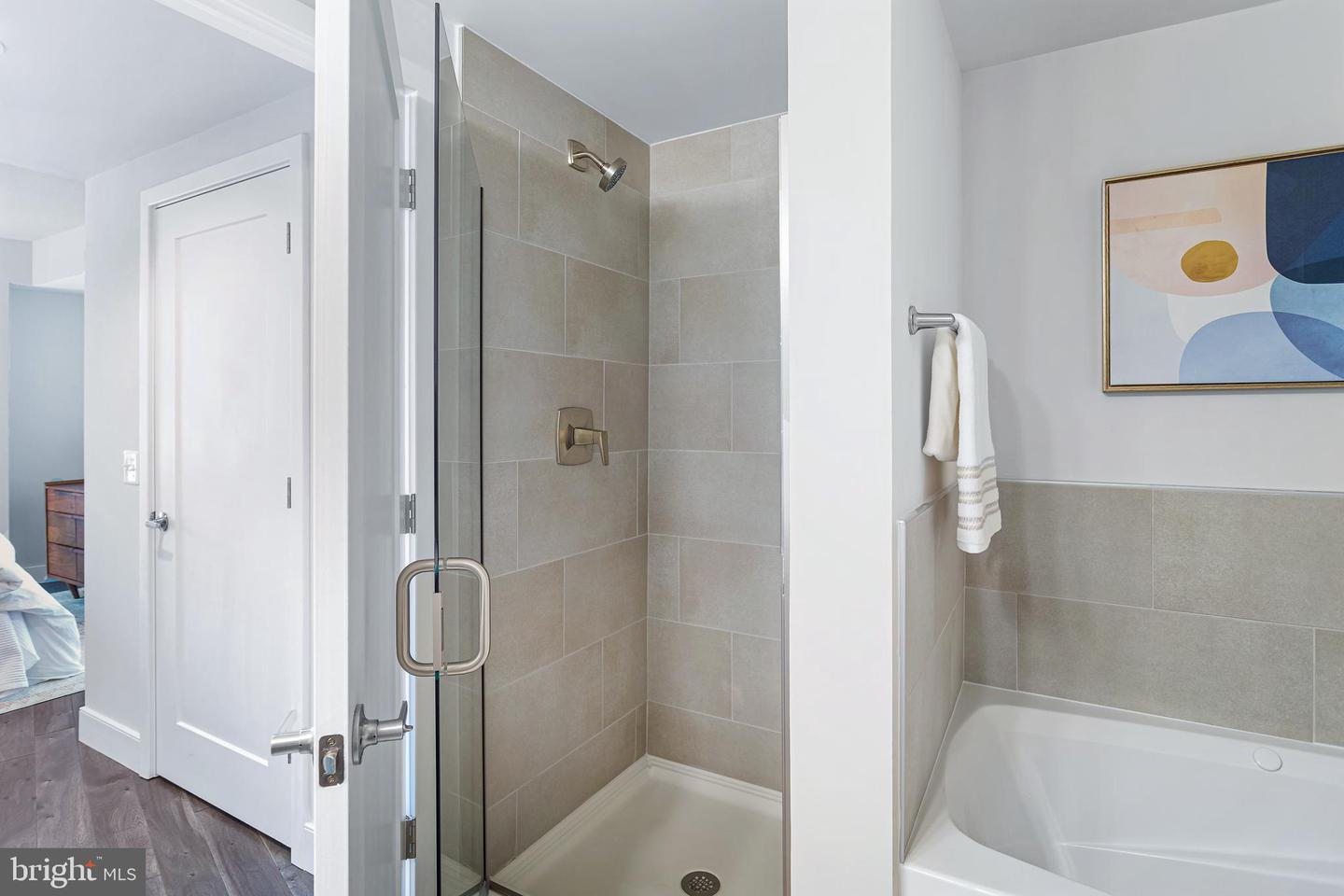 50 FLORIDA AVE NE #221, WASHINGTON, District Of Columbia 20002, 2 Bedrooms Bedrooms, ,2 BathroomsBathrooms,Residential,For sale,50 FLORIDA AVE NE #221,DCDC2174942 MLS # DCDC2174942