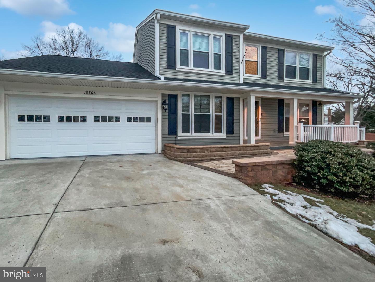 10865 MONTICELLO CT, GREAT FALLS, Virginia 22066, 4 Bedrooms Bedrooms, ,3 BathroomsBathrooms,Residential,For sale,10865 MONTICELLO CT,VALO2086682 MLS # VALO2086682