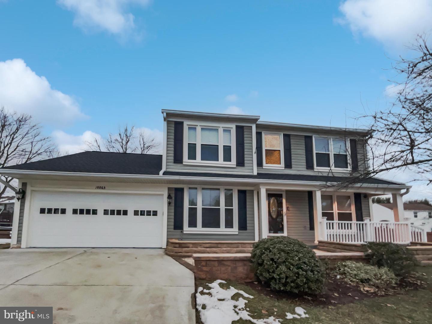 10865 MONTICELLO CT, GREAT FALLS, Virginia 22066, 4 Bedrooms Bedrooms, ,3 BathroomsBathrooms,Residential,For sale,10865 MONTICELLO CT,VALO2086682 MLS # VALO2086682