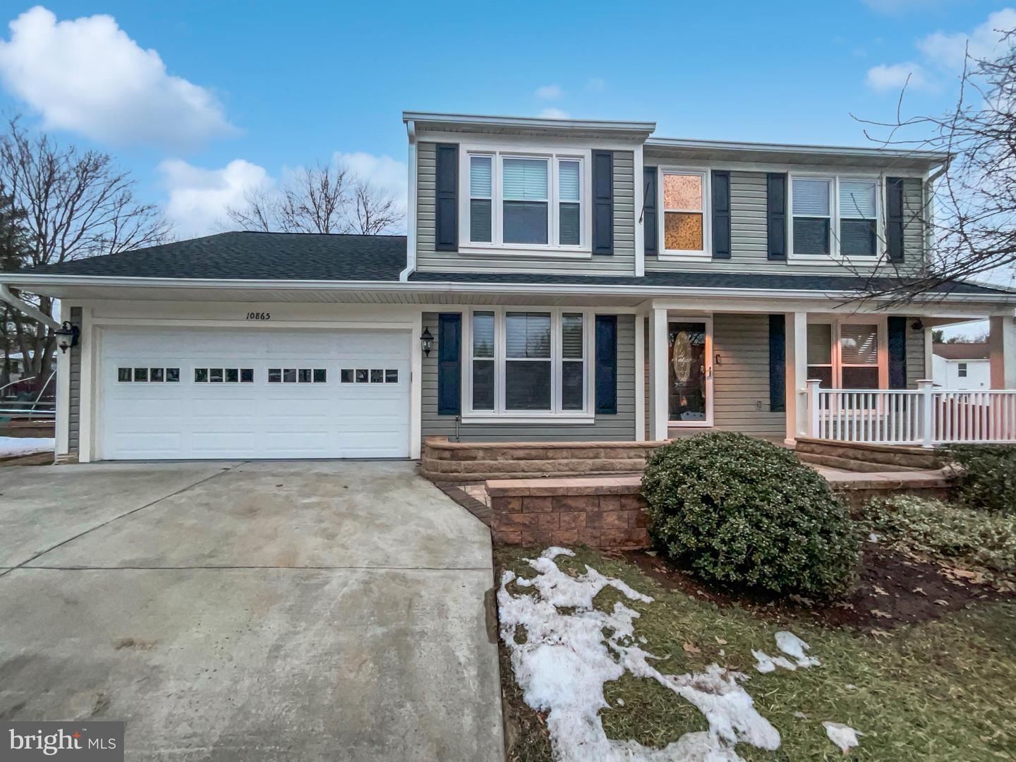 10865 MONTICELLO CT, GREAT FALLS, Virginia 22066, 4 Bedrooms Bedrooms, ,3 BathroomsBathrooms,Residential,For sale,10865 MONTICELLO CT,VALO2086682 MLS # VALO2086682