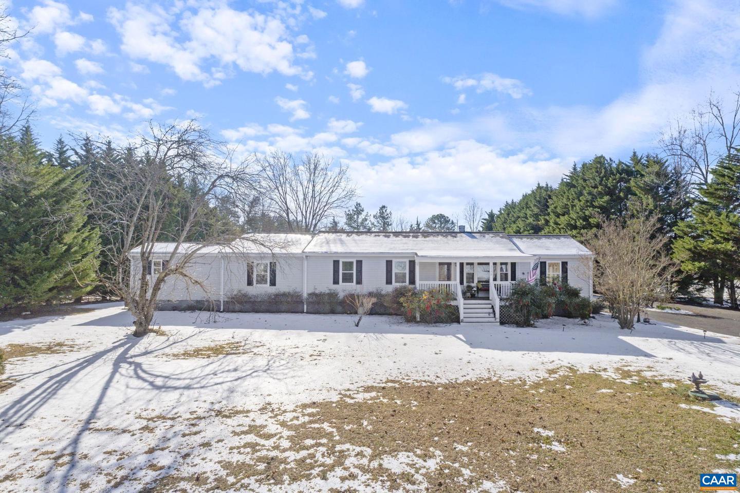 2798 W RIVER RD, SCOTTSVILLE, Virginia 24590, 3 Bedrooms Bedrooms, ,2 BathroomsBathrooms,Residential,For sale,2798 W RIVER RD,660070 MLS # 660070