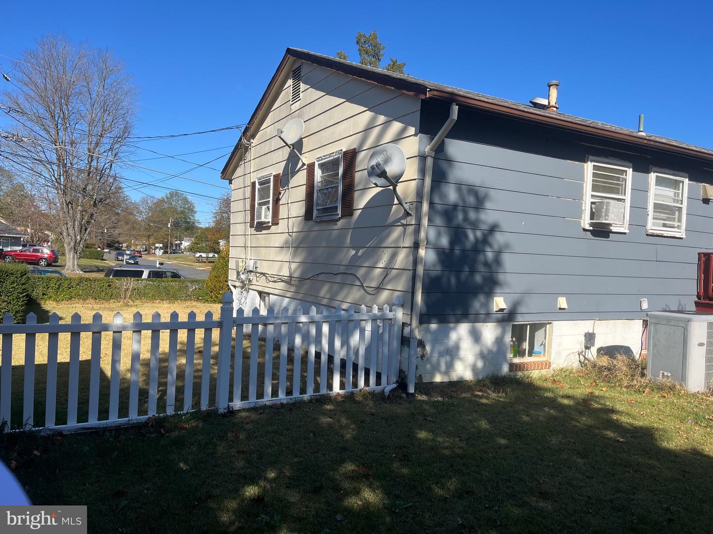 4813 LAWRENCE ST, ALEXANDRIA, Virginia 22309, 4 Bedrooms Bedrooms, ,2 BathroomsBathrooms,Residential,For sale,4813 LAWRENCE ST,VAFX2210836 MLS # VAFX2210836