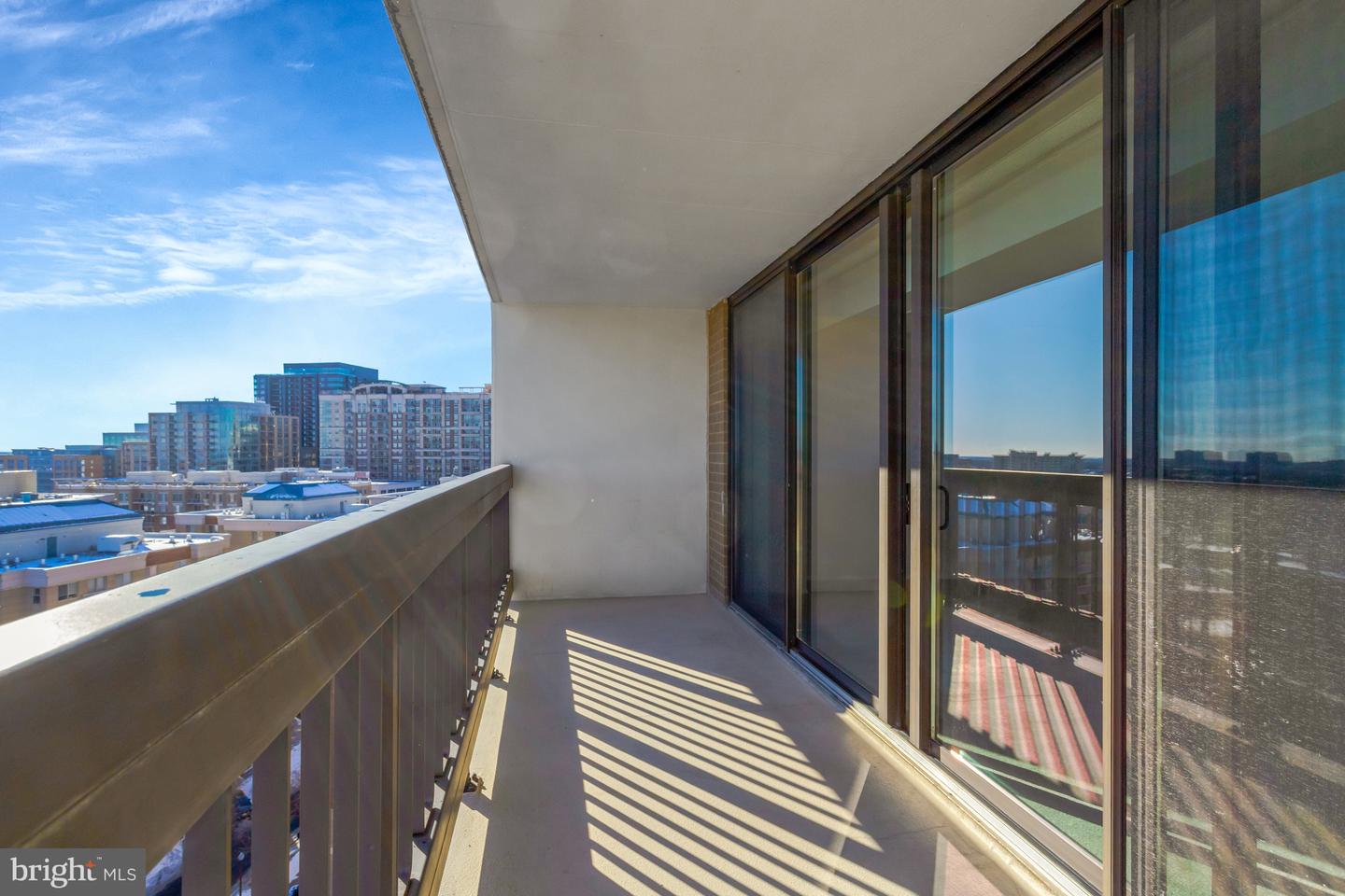 3800 FAIRFAX DR #1412, ARLINGTON, Virginia 22203, 1 Bedroom Bedrooms, ,1 BathroomBathrooms,Residential,For sale,3800 FAIRFAX DR #1412,VAAR2051172 MLS # VAAR2051172