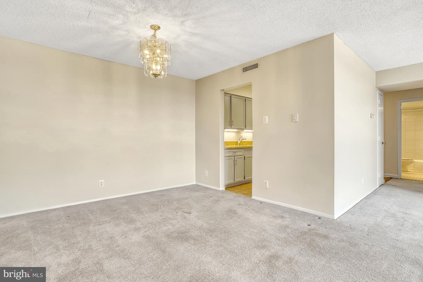 3800 FAIRFAX DR #1412, ARLINGTON, Virginia 22203, 1 Bedroom Bedrooms, ,1 BathroomBathrooms,Residential,For sale,3800 FAIRFAX DR #1412,VAAR2051172 MLS # VAAR2051172