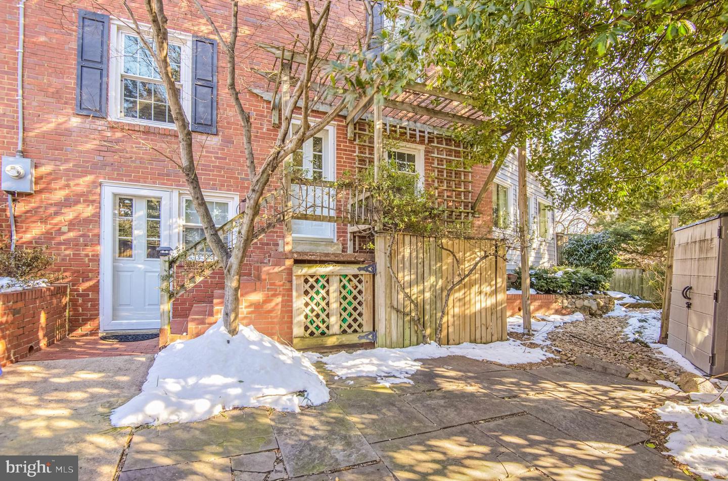 3015 S GRANT ST S, ARLINGTON, Virginia 22202, 3 Bedrooms Bedrooms, ,1 BathroomBathrooms,Residential,For sale,3015 S GRANT ST S,VAAR2052284 MLS # VAAR2052284