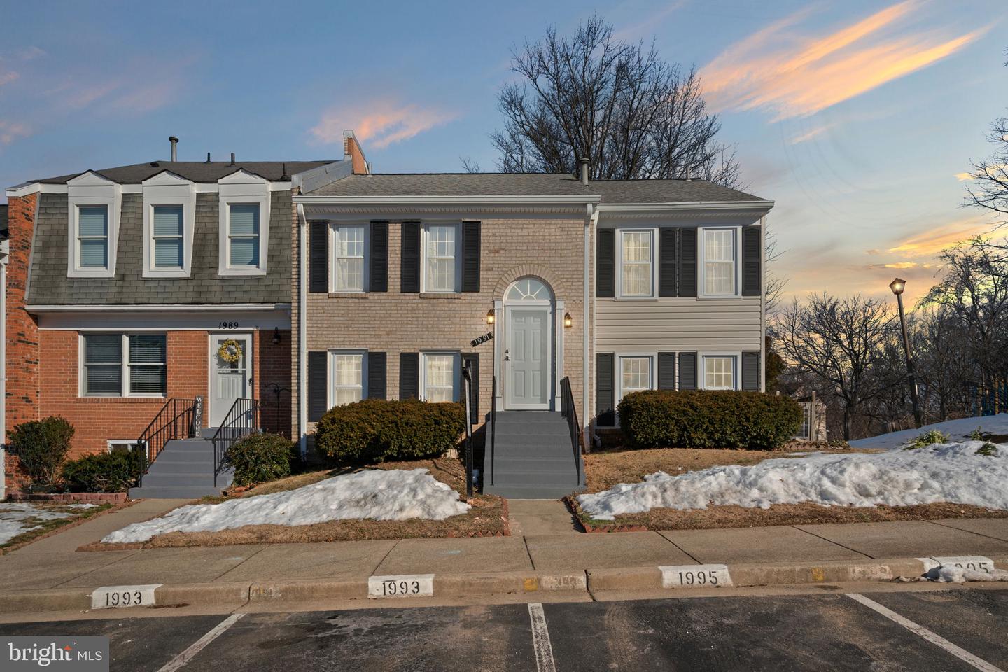 1991 MAYFLOWER DR, WOODBRIDGE, Virginia 22192, 4 Bedrooms Bedrooms, ,2 BathroomsBathrooms,Residential,For sale,1991 MAYFLOWER DR,VAPW2086206 MLS # VAPW2086206