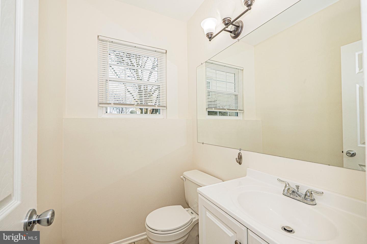 2382 BRANLEIGH PARK CT, RESTON, Virginia 20191, 3 Bedrooms Bedrooms, ,2 BathroomsBathrooms,Residential,For sale,2382 BRANLEIGH PARK CT,VAFX2217962 MLS # VAFX2217962