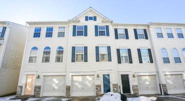 43729 CLEAR LAKE SQ, ASHBURN, Virginia 20147, 2 Bedrooms Bedrooms, ,2 BathroomsBathrooms,Residential,For sale,43729 CLEAR LAKE SQ,VALO2086702 MLS # VALO2086702