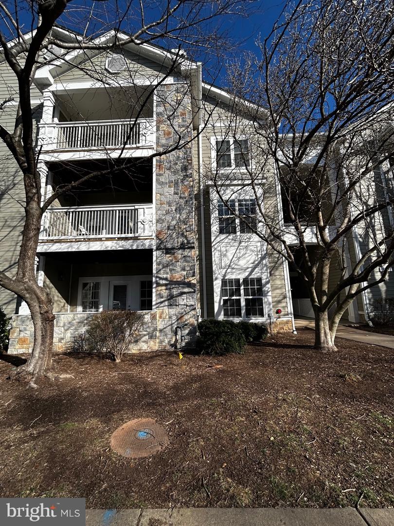 1712 LAKE SHORE CREST DR #11, RESTON, Virginia 20190, 1 Bedroom Bedrooms, ,1 BathroomBathrooms,Residential,For sale,1712 LAKE SHORE CREST DR #11,VAFX2195018 MLS # VAFX2195018