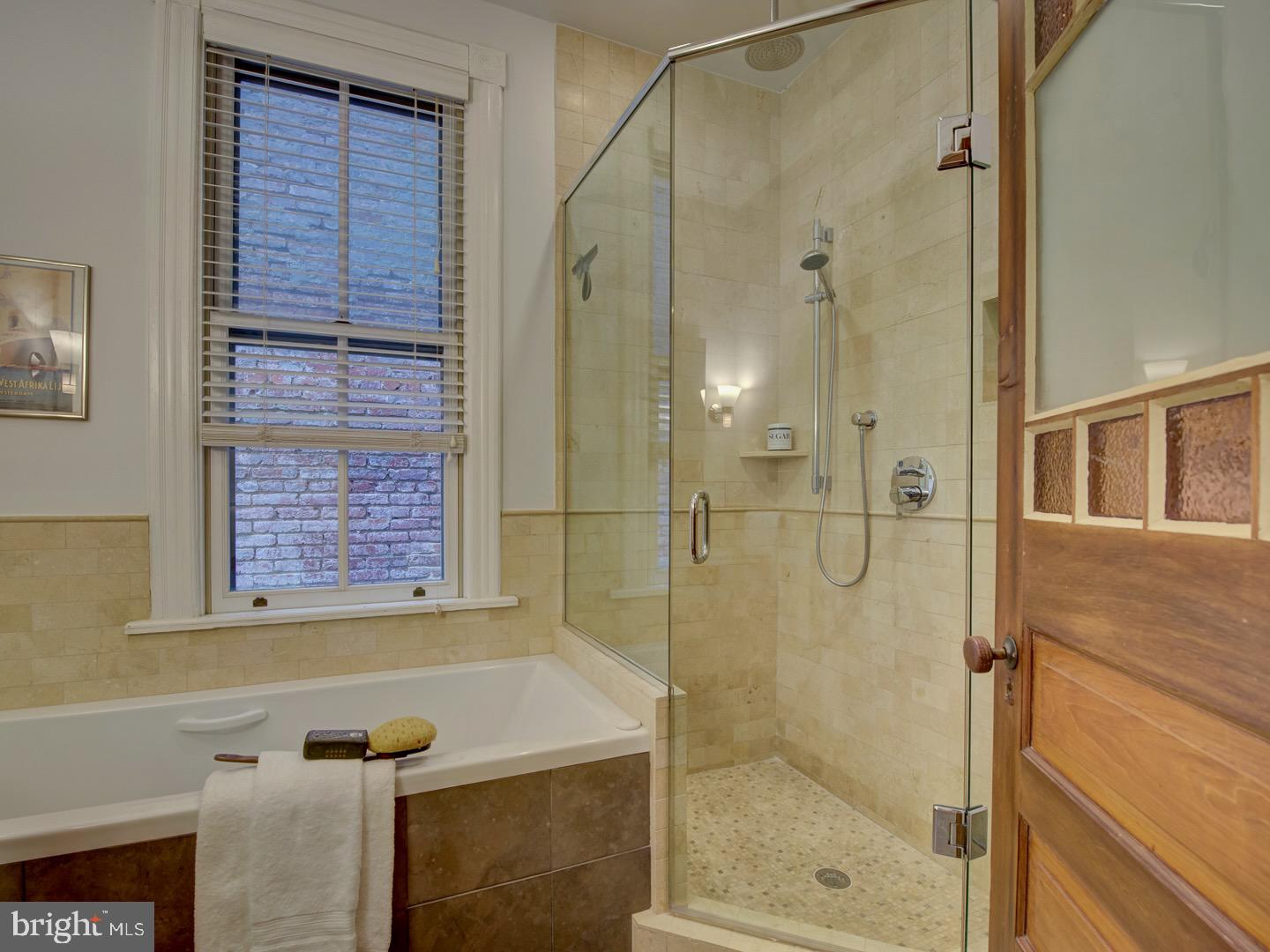 1705 Q ST NW, WASHINGTON, District Of Columbia 20009, 7 Bedrooms Bedrooms, ,3 BathroomsBathrooms,Residential,For sale,1705 Q ST NW,DCDC2159800 MLS # DCDC2159800