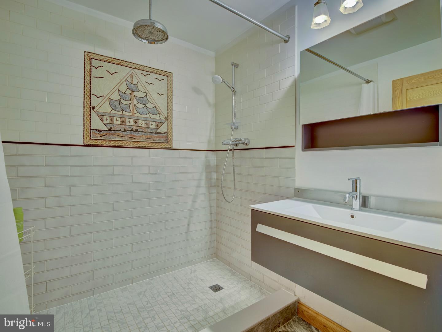 1705 Q ST NW, WASHINGTON, District Of Columbia 20009, 7 Bedrooms Bedrooms, ,3 BathroomsBathrooms,Residential,For sale,1705 Q ST NW,DCDC2159800 MLS # DCDC2159800