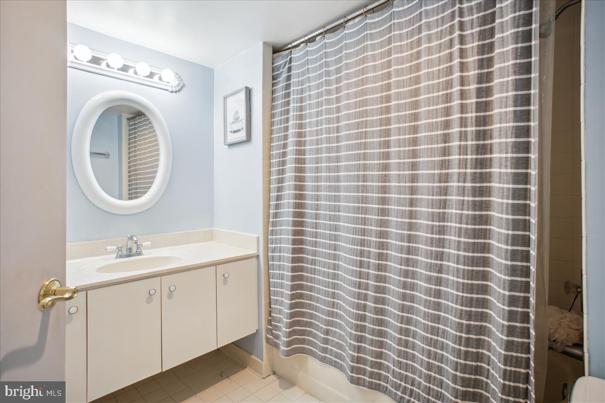 2100 LANGSTON BLVD #226, ARLINGTON, Virginia 22201, 1 Bedroom Bedrooms, ,1 BathroomBathrooms,Residential,For sale,2100 LANGSTON BLVD #226,VAAR2051942 MLS # VAAR2051942