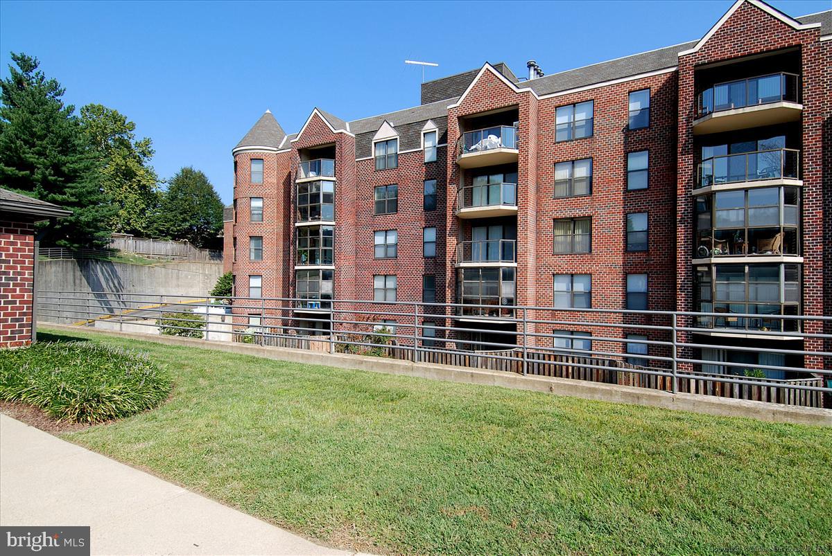 2100 LANGSTON BLVD #226, ARLINGTON, Virginia 22201, 1 Bedroom Bedrooms, ,1 BathroomBathrooms,Residential,For sale,2100 LANGSTON BLVD #226,VAAR2051942 MLS # VAAR2051942