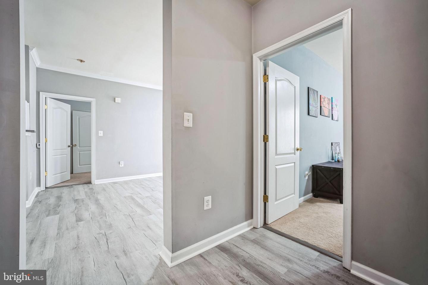 9720 HOLMES PL #UNIT 2, MANASSAS PARK, Virginia 20111, 2 Bedrooms Bedrooms, ,2 BathroomsBathrooms,Residential,For sale,9720 HOLMES PL #UNIT 2,VAMP2002682 MLS # VAMP2002682