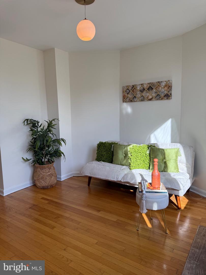 1718 U ST NW #3, WASHINGTON, District Of Columbia 20009, 1 Bedroom Bedrooms, ,1 BathroomBathrooms,Residential,For sale,1718 U ST NW #3,DCDC2174852 MLS # DCDC2174852