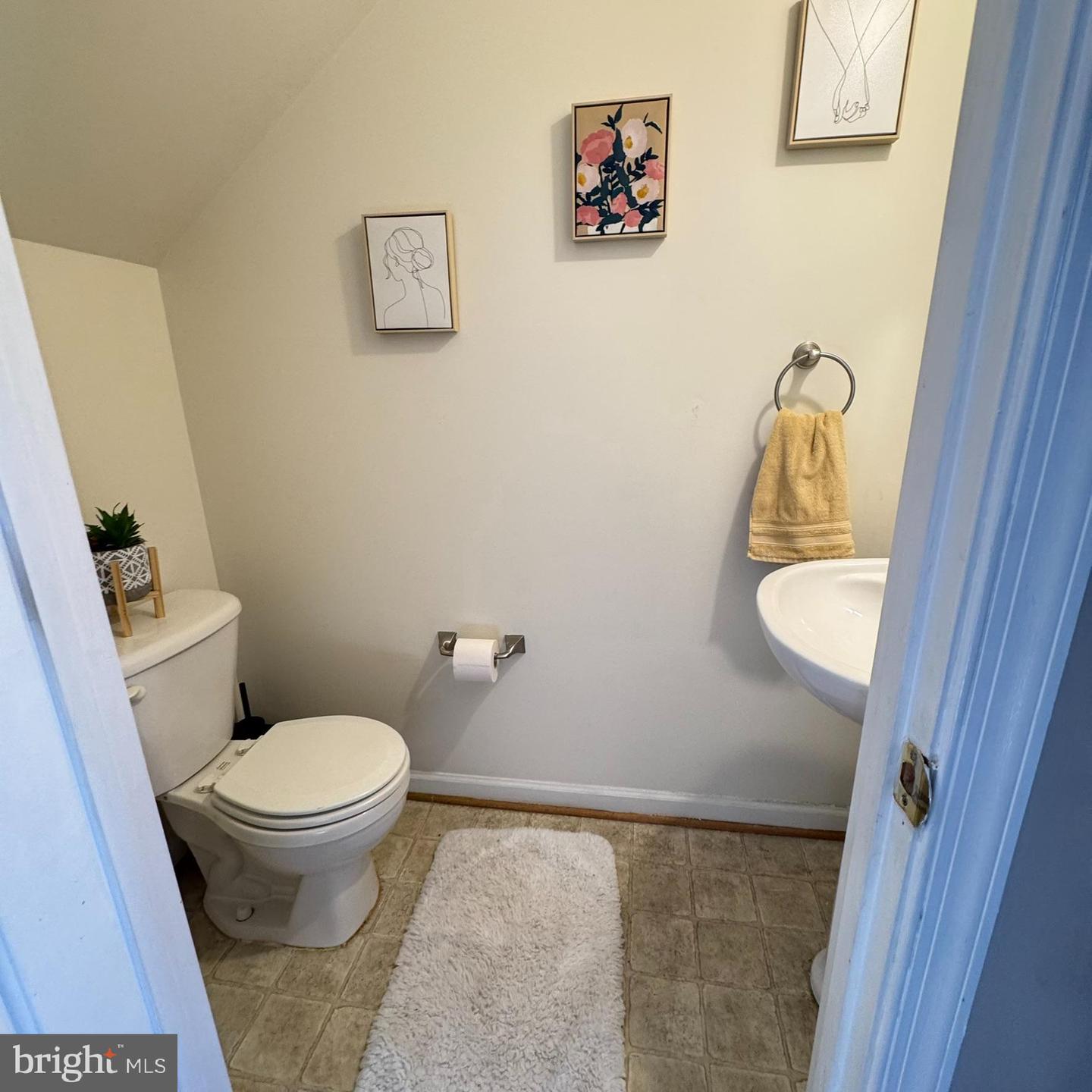 9779 MAITLAND LOOP, BRISTOW, Virginia 20136, 3 Bedrooms Bedrooms, ,2 BathroomsBathrooms,Residential,For sale,9779 MAITLAND LOOP,VAPW2086216 MLS # VAPW2086216