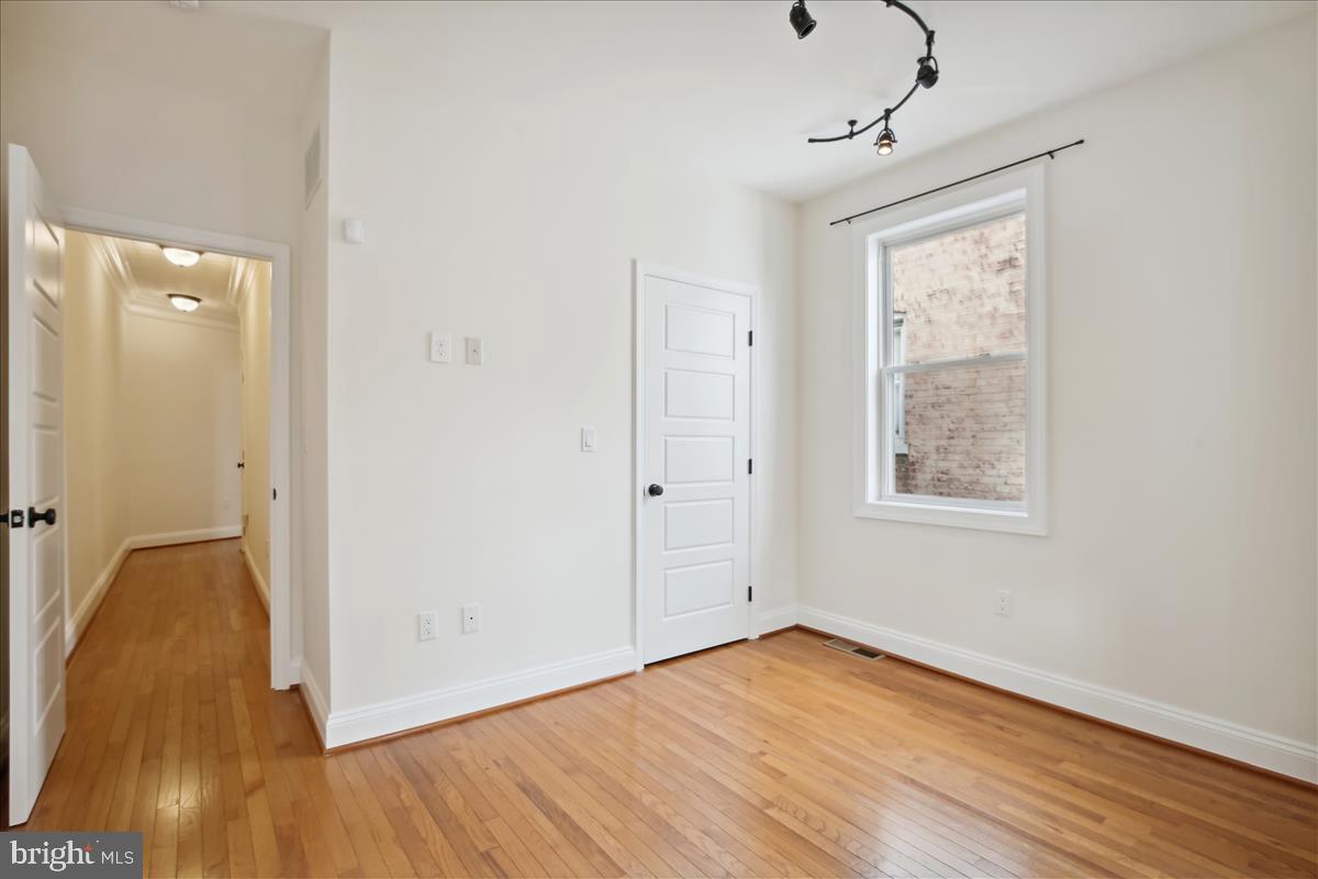 2803 N CAPITOL ST NE, WASHINGTON, District Of Columbia 20002, 3 Bedrooms Bedrooms, ,3 BathroomsBathrooms,Residential,For sale,2803 N CAPITOL ST NE,DCDC2174986 MLS # DCDC2174986