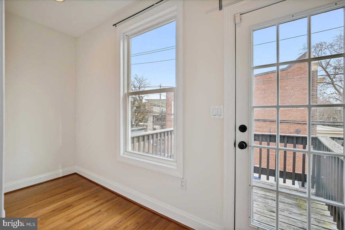 2803 N CAPITOL ST NE, WASHINGTON, District Of Columbia 20002, 3 Bedrooms Bedrooms, ,3 BathroomsBathrooms,Residential,For sale,2803 N CAPITOL ST NE,DCDC2174986 MLS # DCDC2174986