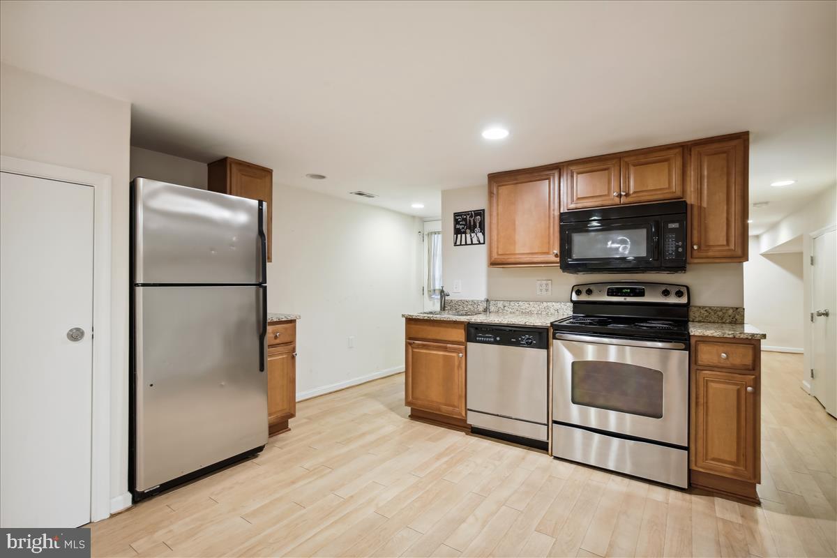 2803 N CAPITOL ST NE, WASHINGTON, District Of Columbia 20002, 3 Bedrooms Bedrooms, ,3 BathroomsBathrooms,Residential,For sale,2803 N CAPITOL ST NE,DCDC2174986 MLS # DCDC2174986