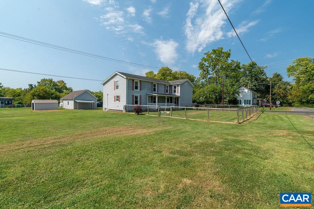 19007 STEVENSBURG RD, STEVENSBURG, Virginia 22741, 4 Bedrooms Bedrooms, ,3 BathroomsBathrooms,Residential,For sale,19007 STEVENSBURG RD,660079 MLS # 660079