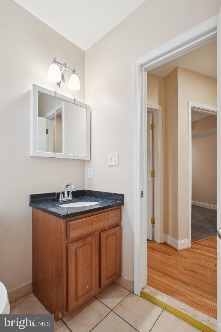 1629 L ST NE #101, WASHINGTON, District Of Columbia 20002, 2 Bedrooms Bedrooms, ,1 BathroomBathrooms,Residential,For sale,1629 L ST NE #101,DCDC2175052 MLS # DCDC2175052