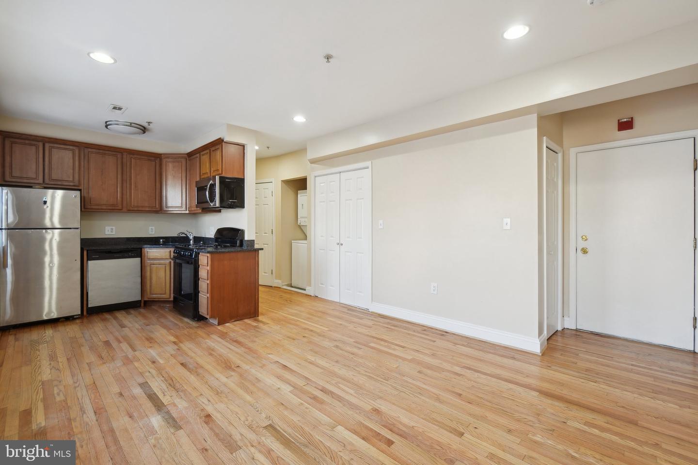 1629 L ST NE #101, WASHINGTON, District Of Columbia 20002, 2 Bedrooms Bedrooms, ,1 BathroomBathrooms,Residential,For sale,1629 L ST NE #101,DCDC2175052 MLS # DCDC2175052