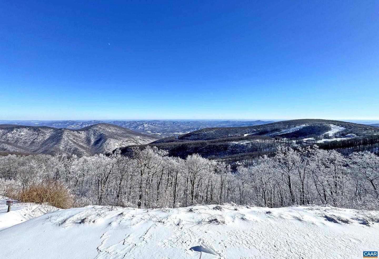 1572 VISTAS CONDOS, WINTERGREEN RESORT, Virginia 22967, 2 Bedrooms Bedrooms, ,2 BathroomsBathrooms,Residential,For sale,1572 VISTAS CONDOS,660119 MLS # 660119