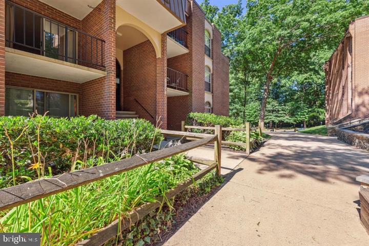 3322 WOODBURN VILLAGE DR #13, ANNANDALE, Virginia 22003, 3 Bedrooms Bedrooms, ,2 BathroomsBathrooms,Residential,For sale,3322 WOODBURN VILLAGE DR #13,VAFX2218180 MLS # VAFX2218180