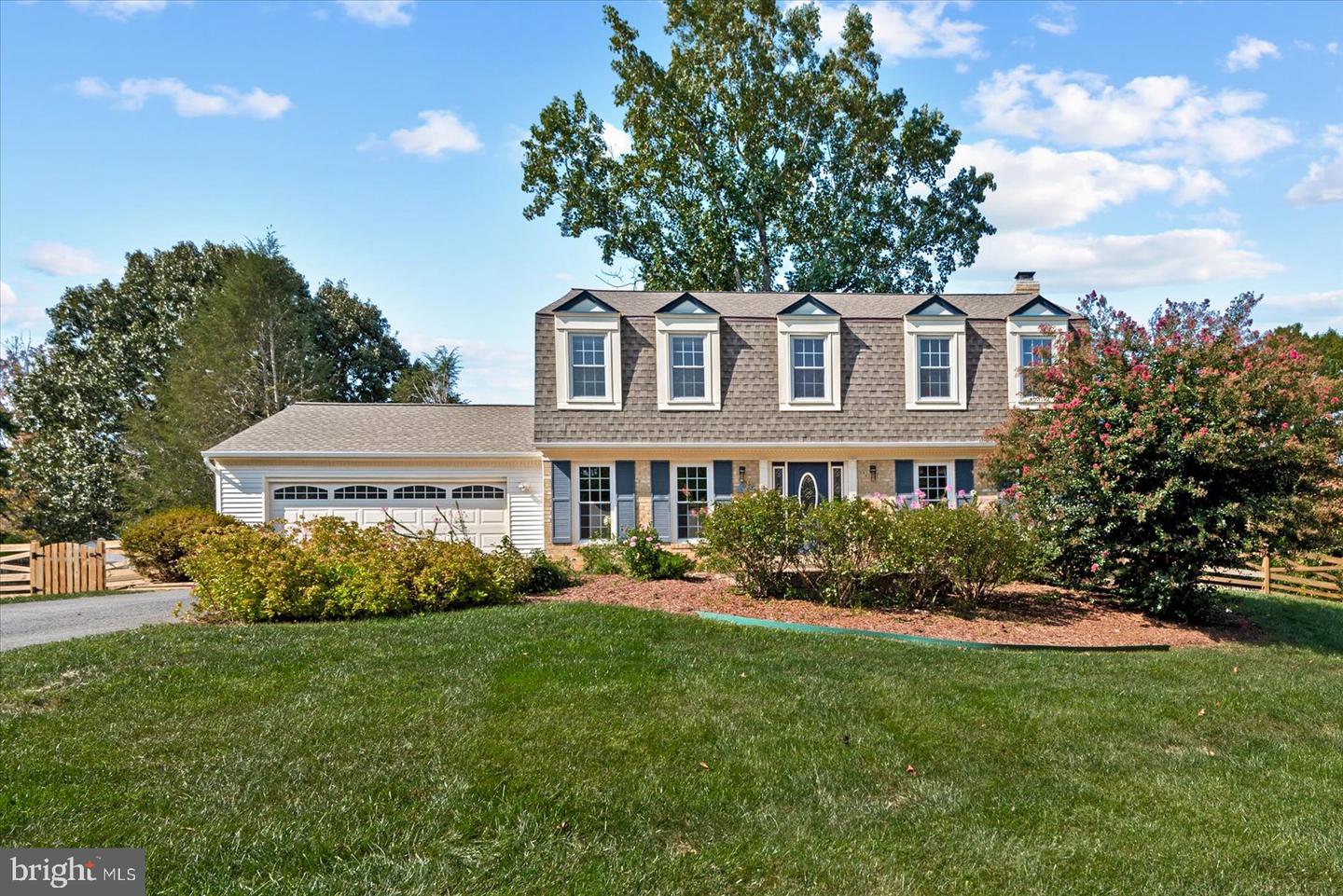 6117 GREEN CAP PL, FAIRFAX, Virginia 22030, 4 Bedrooms Bedrooms, ,2 BathroomsBathrooms,Residential,For sale,6117 GREEN CAP PL,VAFX2218272 MLS # VAFX2218272