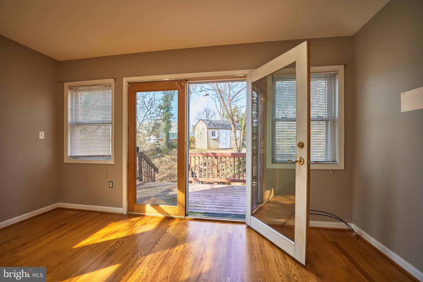 111 S INGRAM ST, ALEXANDRIA, Virginia 22304, 3 Bedrooms Bedrooms, ,3 BathroomsBathrooms,Residential,For sale,111 S INGRAM ST,VAAX2040346 MLS # VAAX2040346