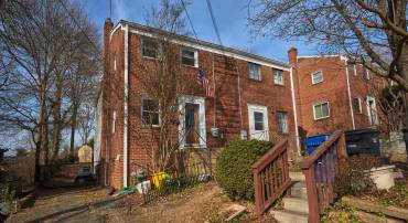 111 S INGRAM ST, ALEXANDRIA, Virginia 22304, 3 Bedrooms Bedrooms, ,3 BathroomsBathrooms,Residential,For sale,111 S INGRAM ST,VAAX2040346 MLS # VAAX2040346