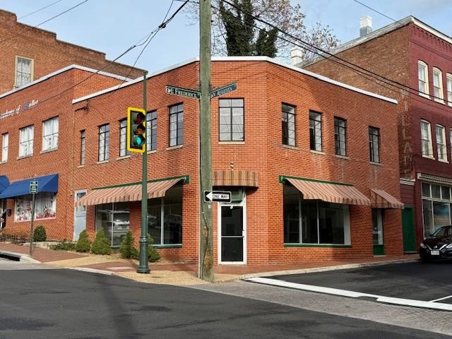 101 N AUGUSTA ST, STAUNTON, Virginia 24401, ,Commercial,101 N AUGUSTA ST,659653 MLS # 659653