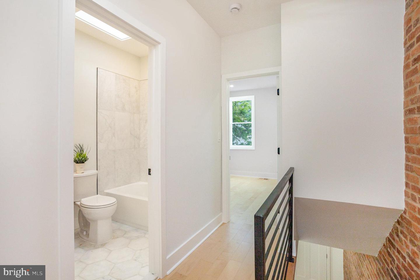 536 HOBART PL NW, WASHINGTON, District Of Columbia 20001, 2 Bedrooms Bedrooms, ,1 BathroomBathrooms,Residential,For sale,536 HOBART PL NW,DCDC2168910 MLS # DCDC2168910