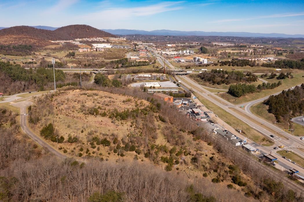 TBD AUGUSTA WOODS DR, STAUNTON, Virginia 24401, ,Land,Augusta Woods land,TBD AUGUSTA WOODS DR,660150 MLS # 660150