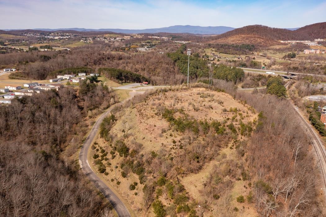 TBD AUGUSTA WOODS DR, STAUNTON, Virginia 24401, ,Land,Augusta Woods land,TBD AUGUSTA WOODS DR,660150 MLS # 660150