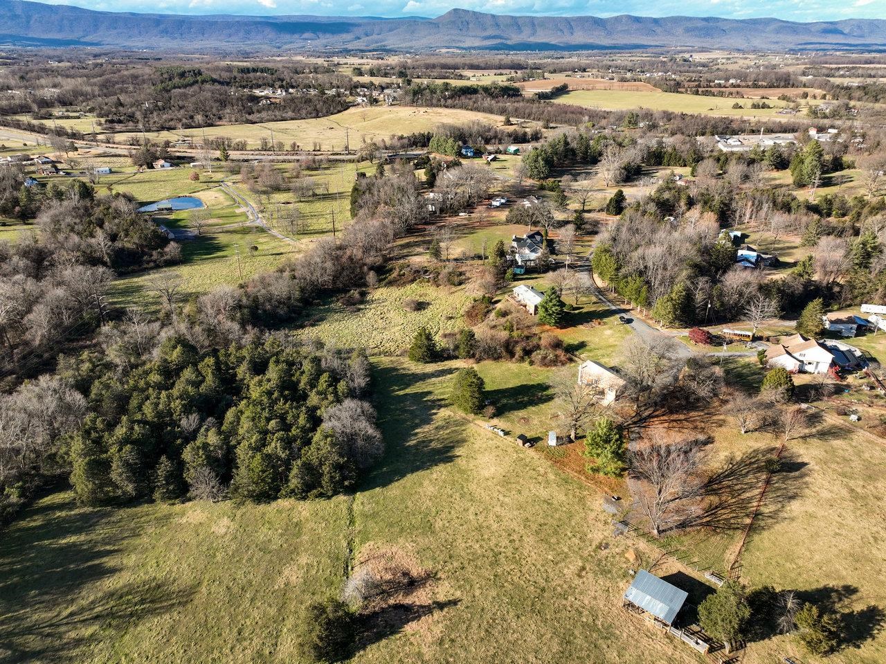 300 MARTIN ST, LURAY, Virginia 22835, 4 Bedrooms Bedrooms, ,2 BathroomsBathrooms,Residential,300 MARTIN ST,659419 MLS # 659419