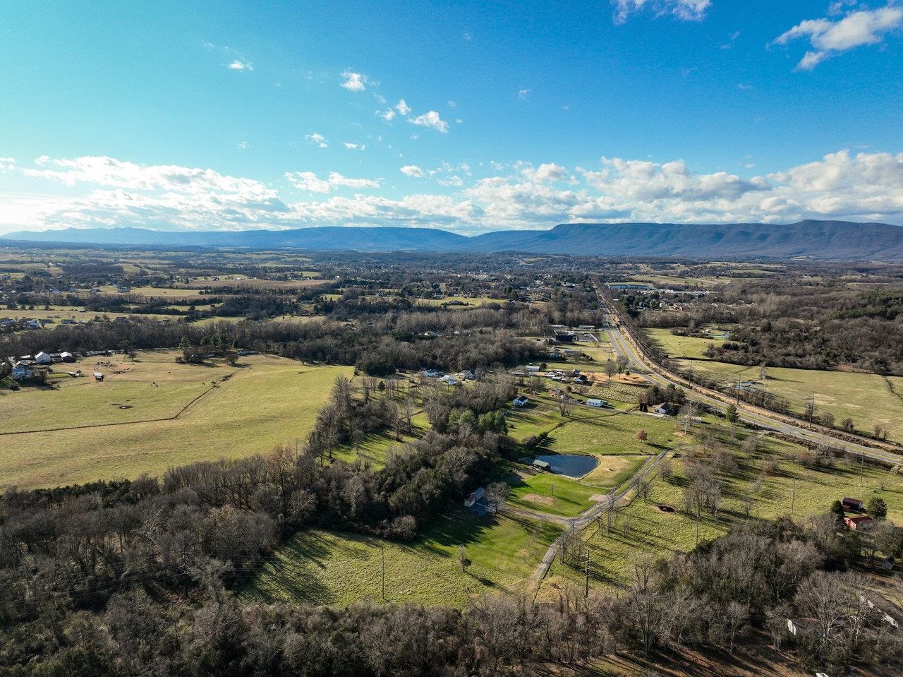 300 MARTIN ST, LURAY, Virginia 22835, 4 Bedrooms Bedrooms, ,2 BathroomsBathrooms,Residential,300 MARTIN ST,659419 MLS # 659419