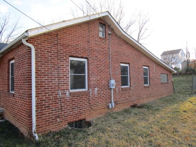 609 GRUBERT AVE, STAUNTON, Virginia 24401, 3 Bedrooms Bedrooms, ,1 BathroomBathrooms,Residential,609 GRUBERT AVE,659516 MLS # 659516