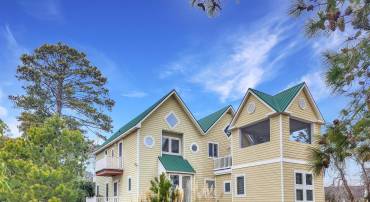 4473 DEEP HOLE RD, CHINCOTEAGUE ISLAND, Virginia 23336, 1 Bedroom Bedrooms, ,2 BathroomsBathrooms,Residential,For sale,4473 DEEP HOLE RD,VAAC2001558 MLS # VAAC2001558