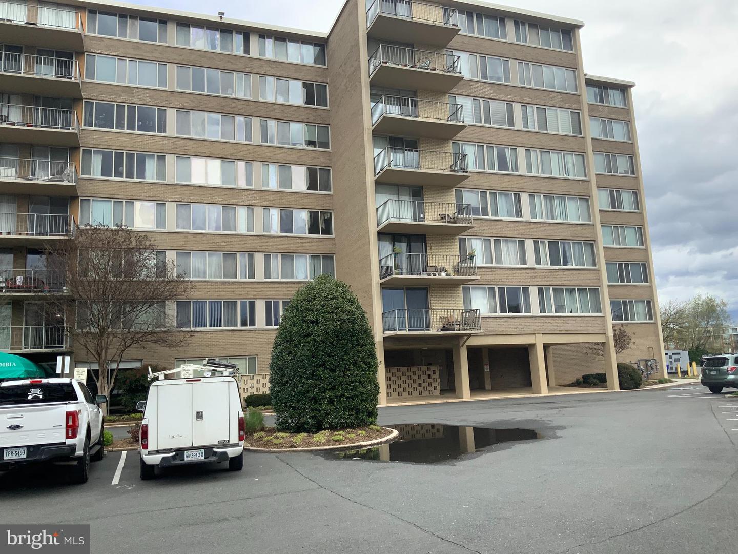 5565 COLUMBIA PIKE #412, ARLINGTON, Virginia 22204, 1 Bedroom Bedrooms, ,1 BathroomBathrooms,Residential,For sale,5565 COLUMBIA PIKE #412,VAAR2052516 MLS # VAAR2052516