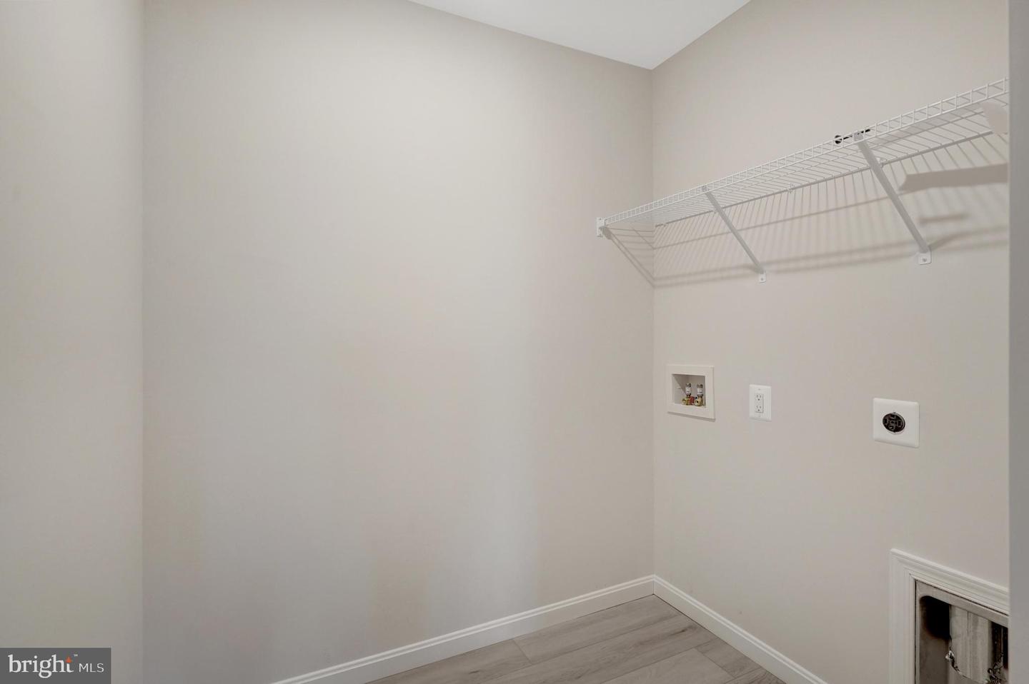 8720 AFTON DRIVE, SPOTSYLVANIA, Virginia 22551, 4 Bedrooms Bedrooms, ,2 BathroomsBathrooms,Residential,For sale,8720 AFTON DRIVE,VASP2030194 MLS # VASP2030194