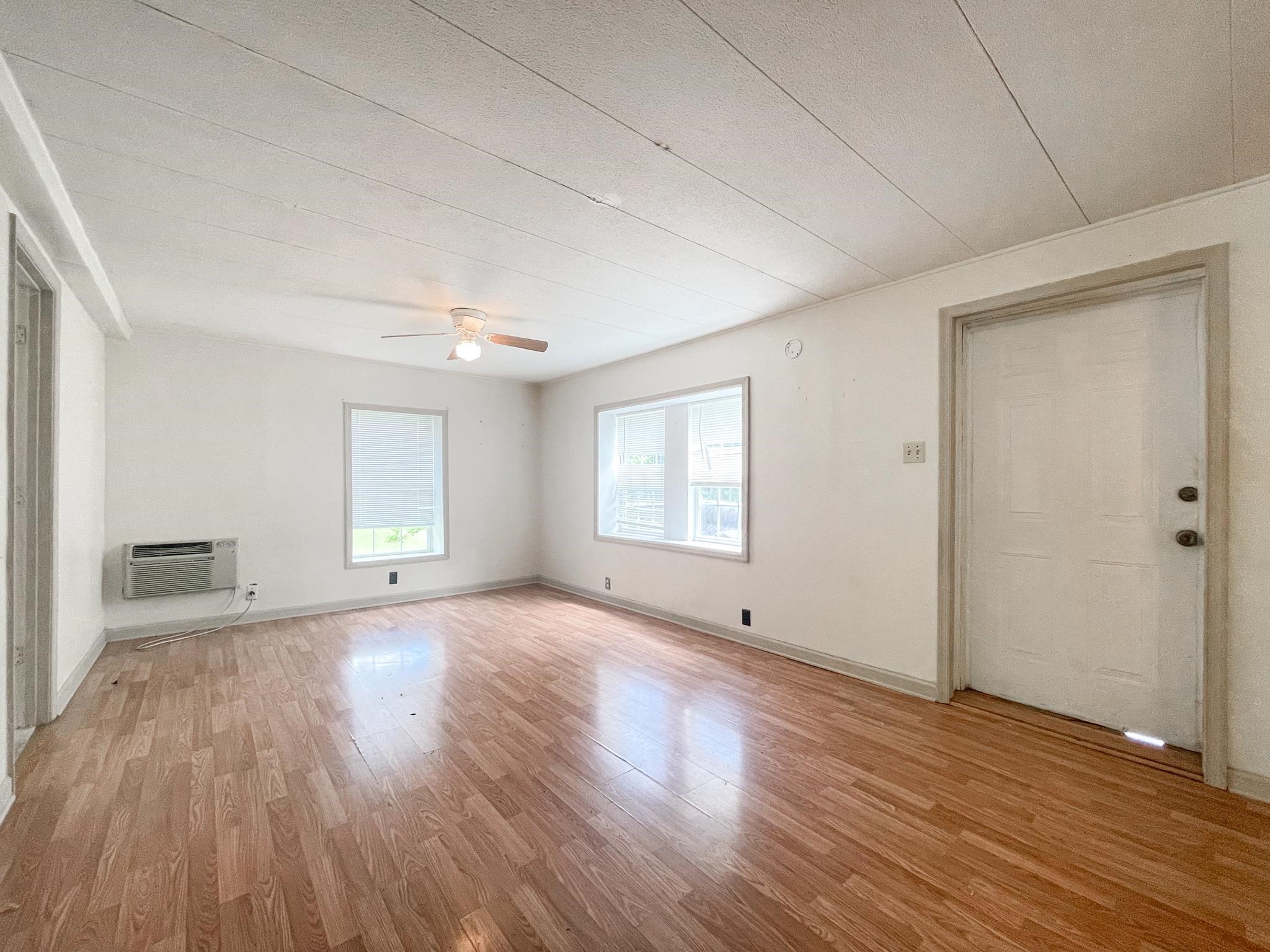 291 WILD ROSE LN, NEW MARKET, Virginia 22844, 6 Bedrooms Bedrooms, ,3 BathroomsBathrooms,Residential,291 WILD ROSE LN,659948 MLS # 659948
