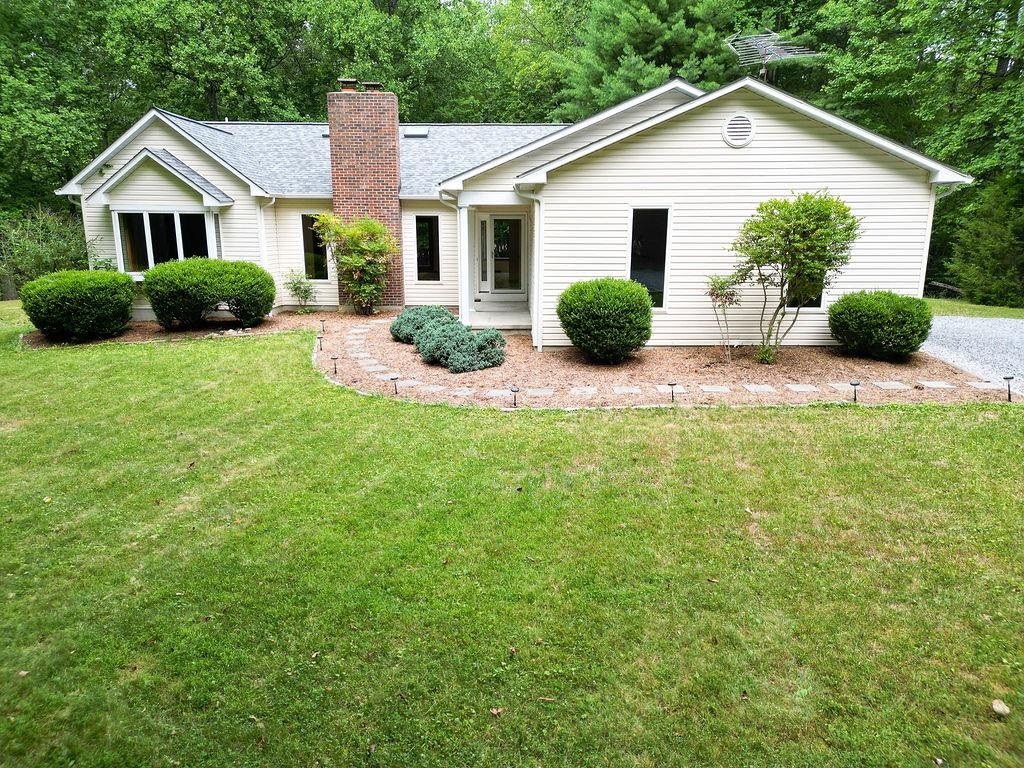 5662 SUGAR RIDGE RD, CROZET, Virginia 22932, 3 Bedrooms Bedrooms, ,2 BathroomsBathrooms,Residential,5662 SUGAR RIDGE RD,660007 MLS # 660007