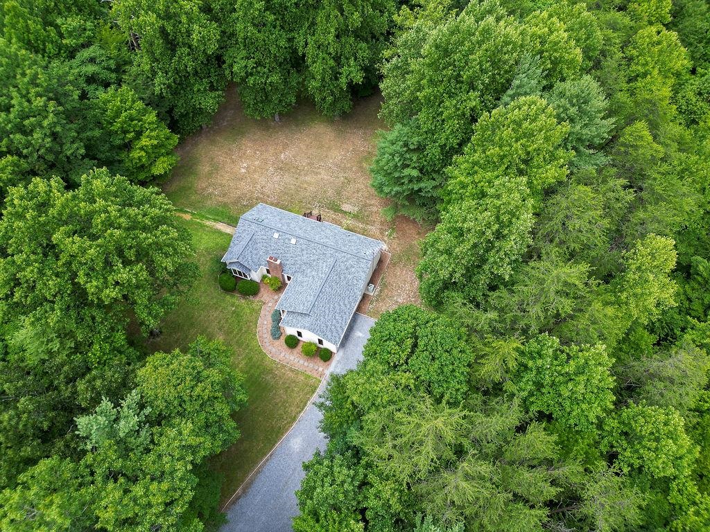 5662 SUGAR RIDGE RD, CROZET, Virginia 22932, 3 Bedrooms Bedrooms, ,2 BathroomsBathrooms,Residential,5662 SUGAR RIDGE RD,660007 MLS # 660007