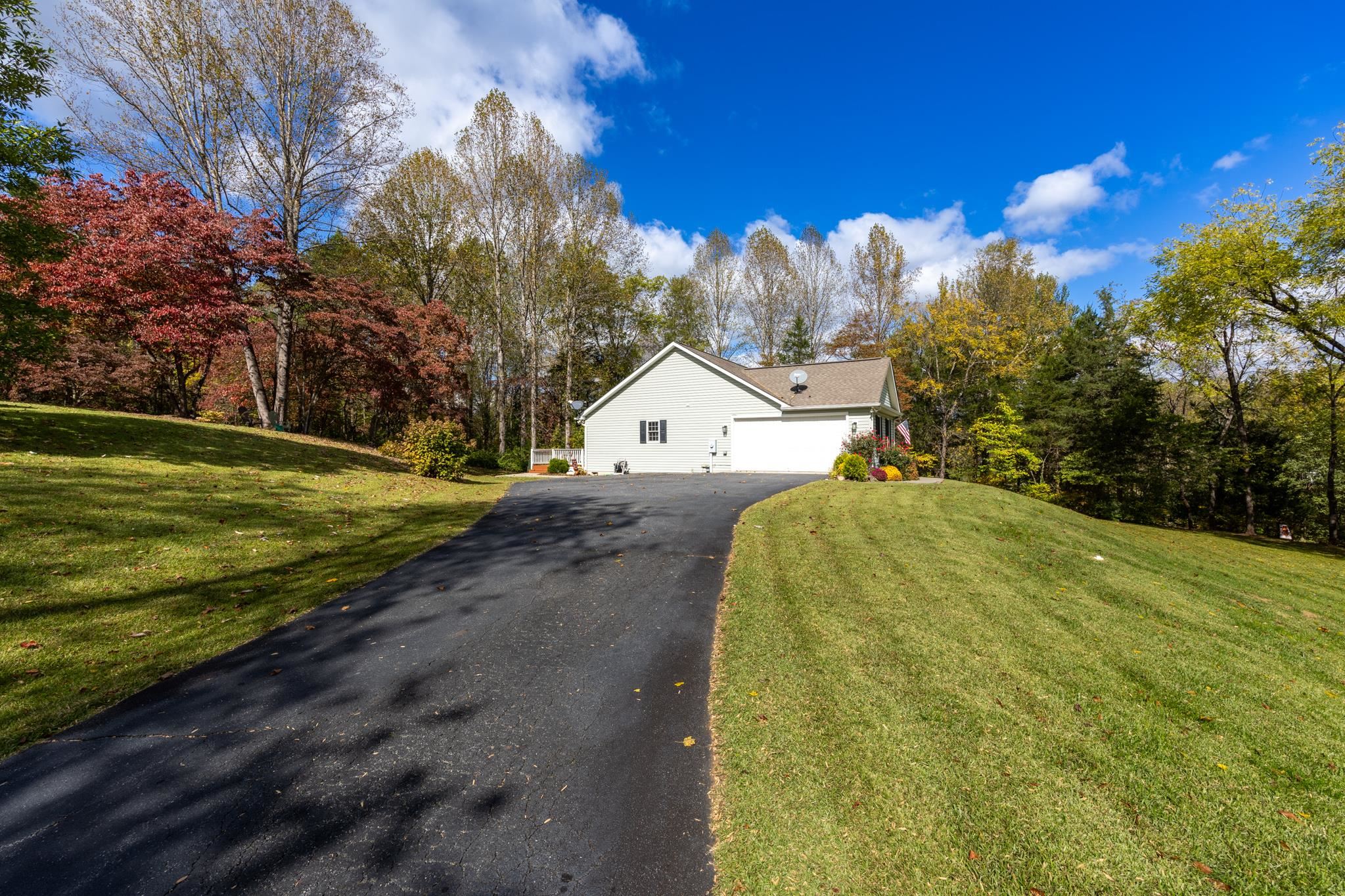 150 HERITAGE HILL LN, ROCHELLE, Virginia 22738, 3 Bedrooms Bedrooms, ,2 BathroomsBathrooms,Residential,150 HERITAGE HILL LN,660176 MLS # 660176