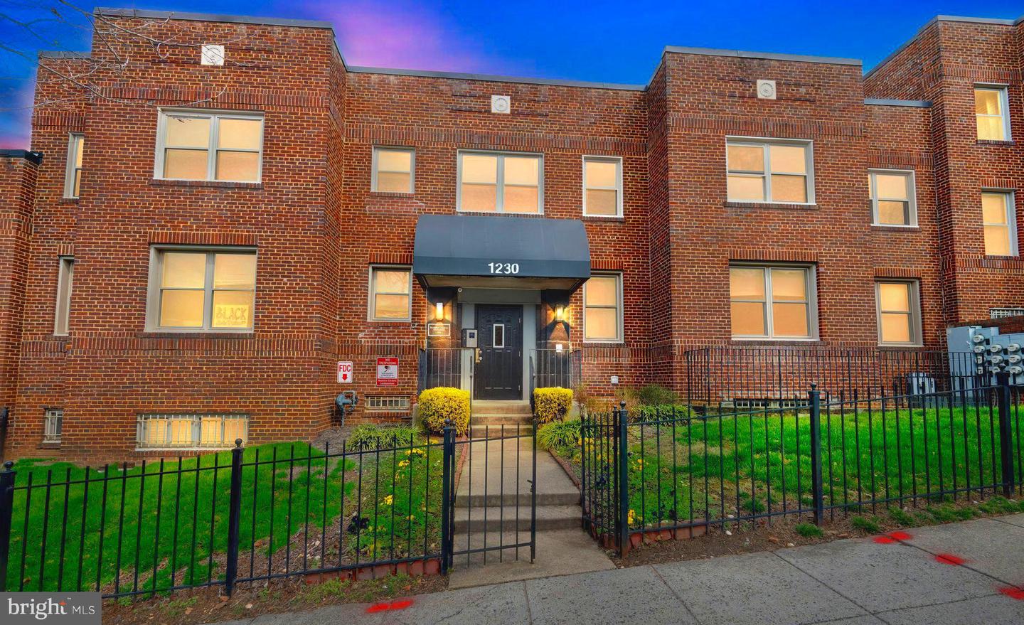 1230 HOLBROOK TER NE #G02, WASHINGTON, District Of Columbia 20002, 3 Bedrooms Bedrooms, ,2 BathroomsBathrooms,Residential,For sale,1230 HOLBROOK TER NE #G02,DCDC2167852 MLS # DCDC2167852