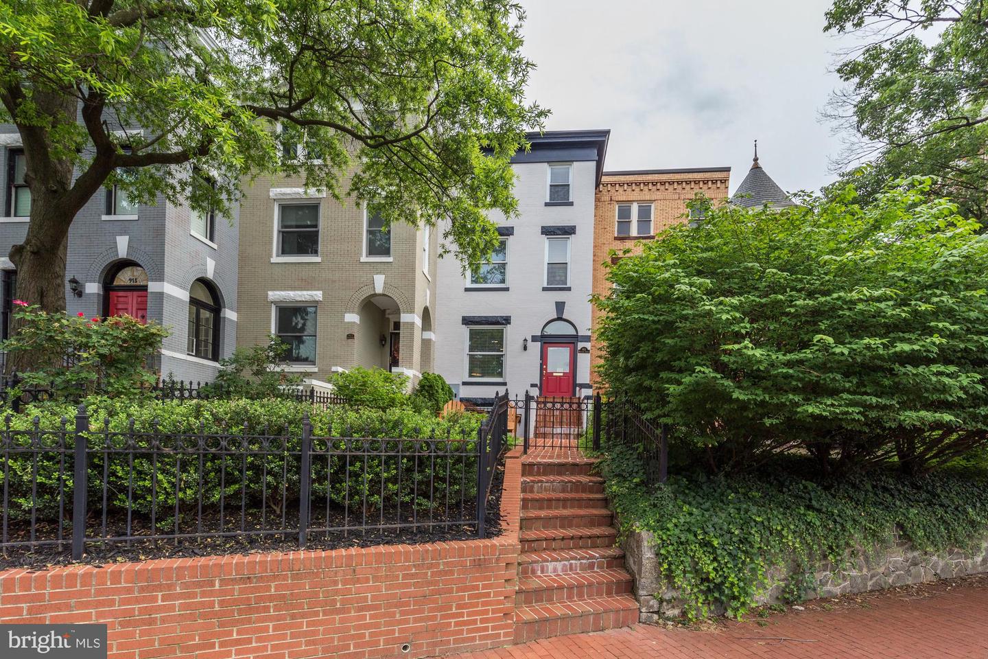 911 MARYLAND AVE NE, WASHINGTON, District Of Columbia 20002, 6 Bedrooms Bedrooms, ,3 BathroomsBathrooms,Residential,For sale,911 MARYLAND AVE NE,DCDC2173406 MLS # DCDC2173406