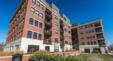 737 SWANN AVE #302, ALEXANDRIA, Virginia 22301, 2 Bedrooms Bedrooms, ,2 BathroomsBathrooms,Residential,For sale,737 SWANN AVE #302,VAAX2040804 MLS # VAAX2040804